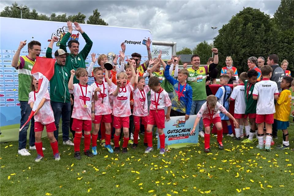 Kanada siegt im Finale gegen die Niederlande und ist der BZ Mini-Weltmeister powerd Stadtwerke. 