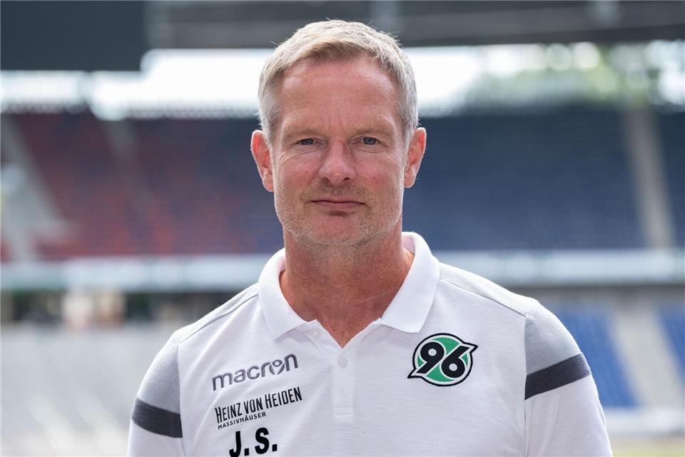 Kandidiert bei Bürgermeister-Wahl: Hannovers früherer Torwart und Torwarttrainer Jörg Sievers.Peter Steffen/dpa