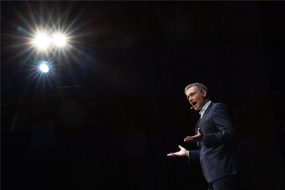 Kann Christian Lindner verhindern, dass die FDP aus dem Bundestag fliegt? (Archivbild)Sebastian Gollnow/dpa