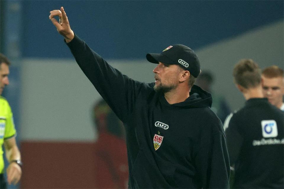 Kann Sebastian Hoeneß mit dem VfB noch mehr überraschen? (Archivbild)Bernd Wüstneck/dpa