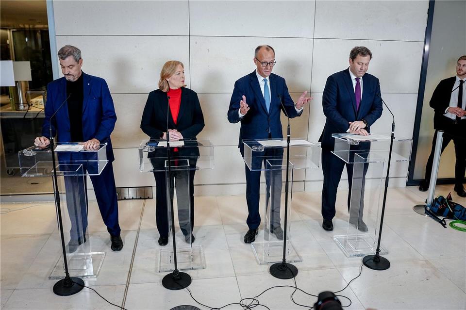 Kanzler Merz: „Ein starkes Deutschland braucht eine starke Wirtschaft.“Kay Nietfeld/dpa