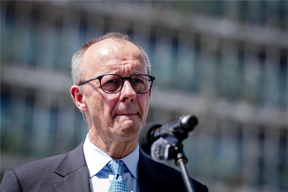 Kanzler Merz äußert sich in Indien mit deutlichen Worten zur Lage im Iran.Kay Nietfeld/dpa