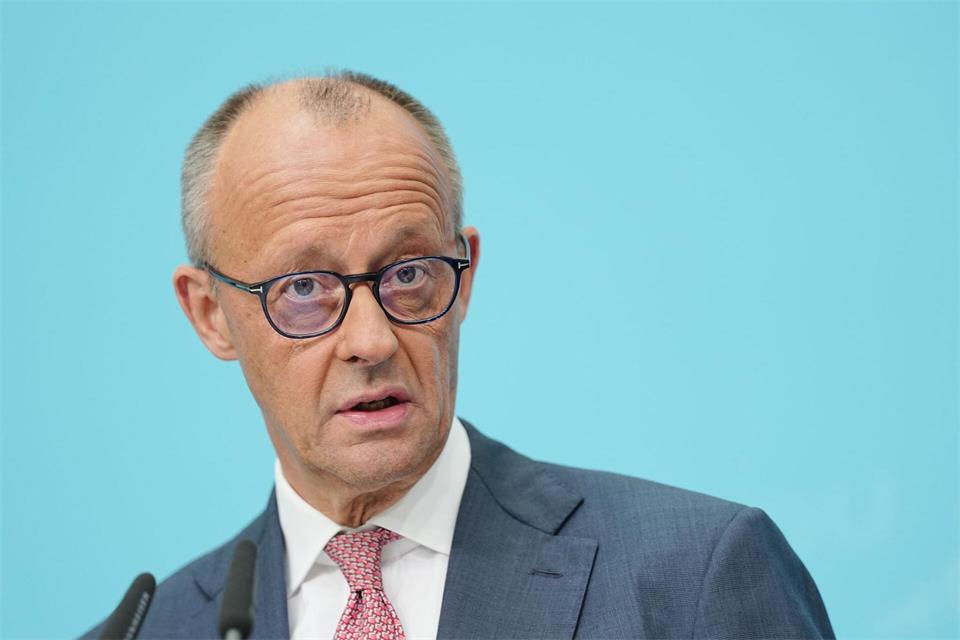 Kanzler und CDU-Chef Merz sagt Schutz jüdischen Lebens in Deutschland und insbesondere Berlin zuKay Nietfeld/dpa