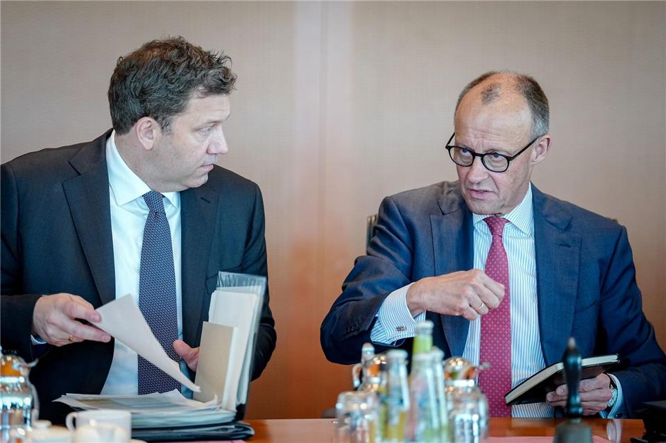 Kanzler und Vizekanzler: Große Reform geplant. (Archivbild)Kay Nietfeld/dpa