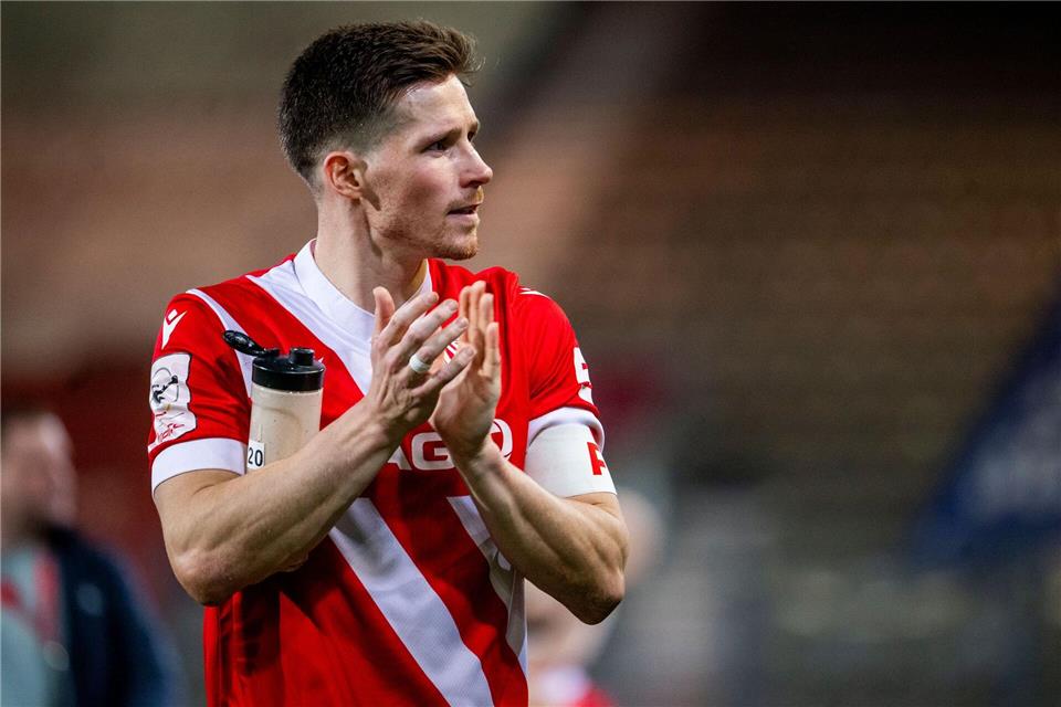 Kapitän Axel Borgmann schießt Energie Cottbus zum Sieg. (Archivbild)Julius Frick/dpa