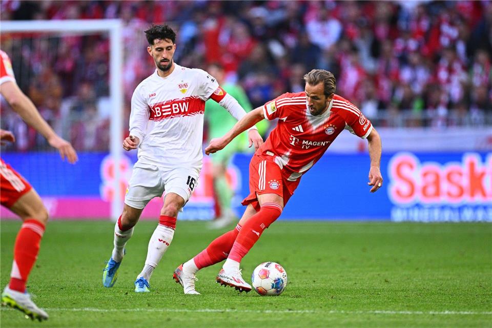 Kapitän Karazor (l) will keine schlechten Dinge aus dem Bayern-Spiel mitnehmen.Tom Weller/dpa