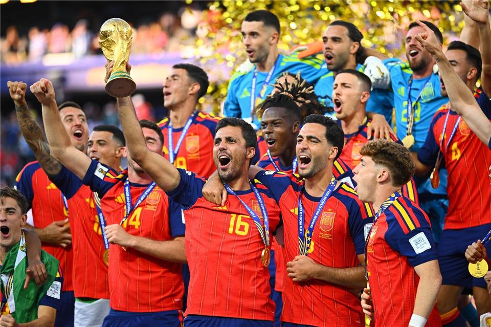 Kapitän Rodri und die Spanier sind Weltmeister.Tom Weller/dpa