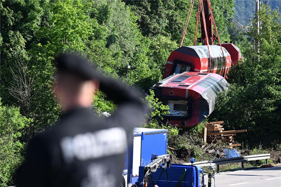 Kaputte Betonschwellen waren die Unfallursache (Archivbild).Angelika Warmuth/dpa