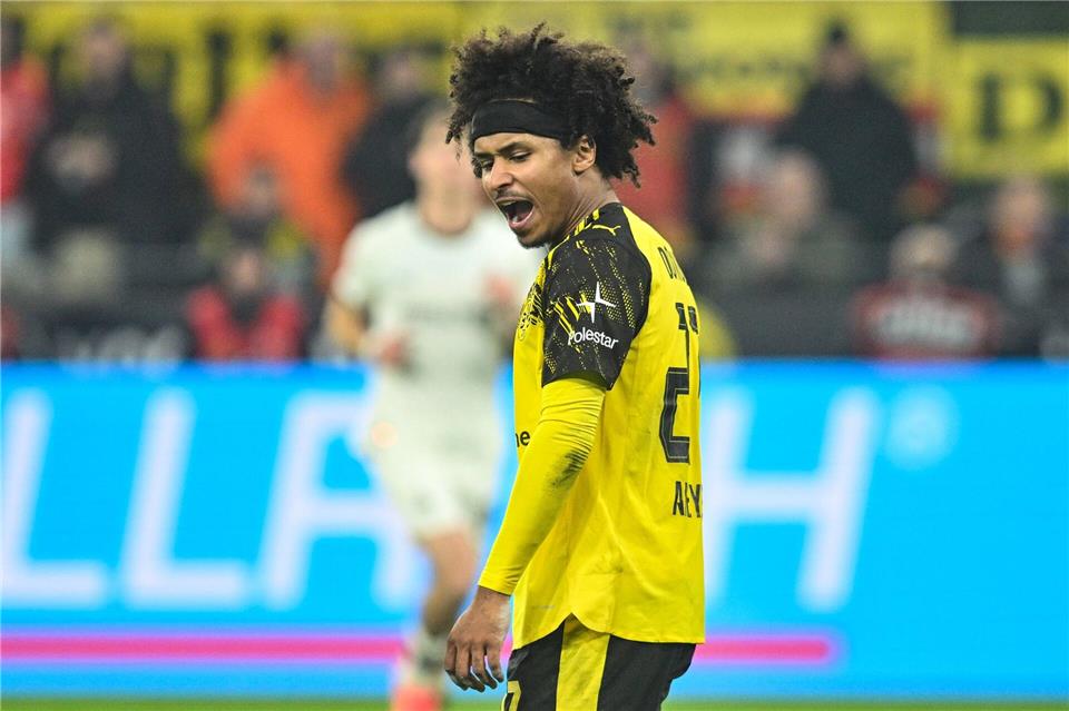 Karim Adeyemi fiel gegen Gladbach negativ auf.Bernd Thissen/dpa