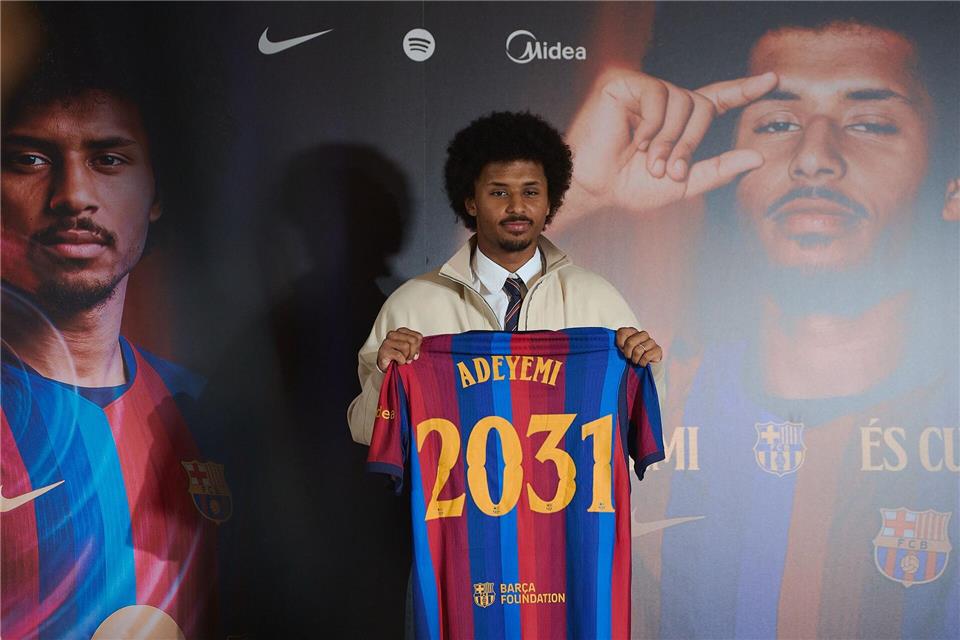 Karim Adeyemi wird beim FC Barcelona vorgestellt. Gerard Franco/DAX via ZUMA Press Wire/dpa