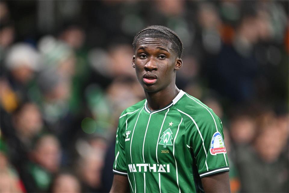 Karim Coulibaly steht offenbar vor einem Wechsel nach Frankreich. (Archiv-Foto)Carmen Jaspersen/dpa