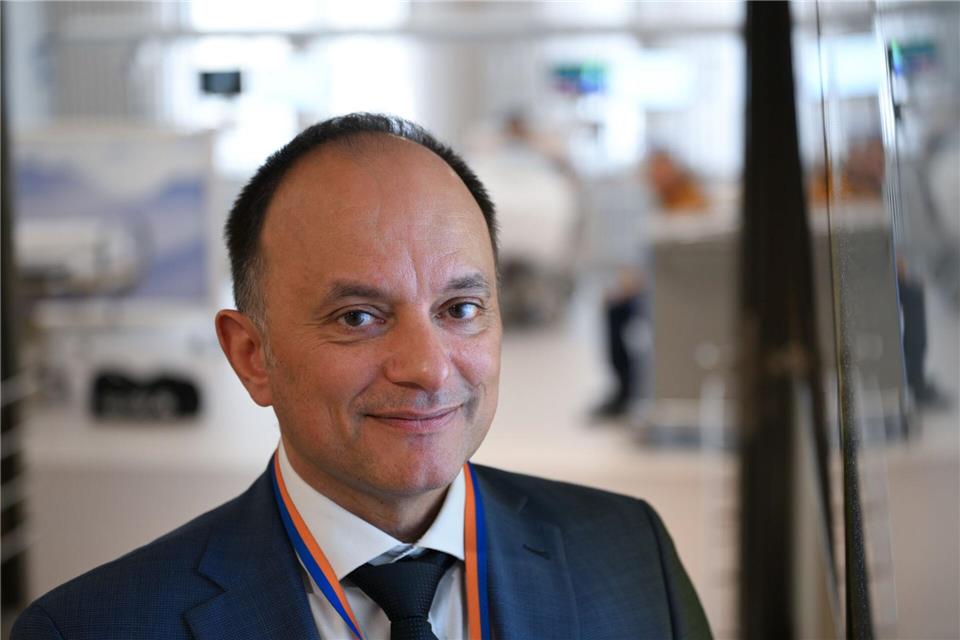 Karim Ibrahim, Chefarzt der Klinik für Innere Medizin, steht im neuen Kardiologischen Zentrum am Klinikum Chemnitz.Hendrik Schmidt/dpa