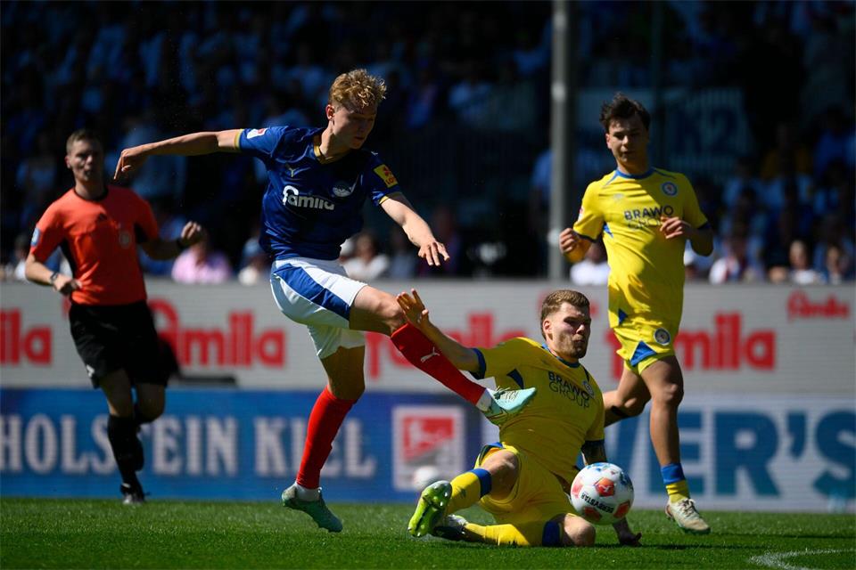 Kasper Davidsen fällt bei Holstein Kiel verletzt aus.Gregor Fischer/dpa