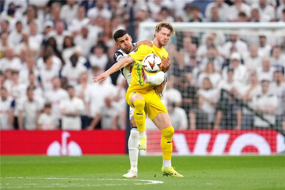 Kasper Högh wird gegen Manchester zum Helden. (Archivbild)John Walton/PA Wire/dpa