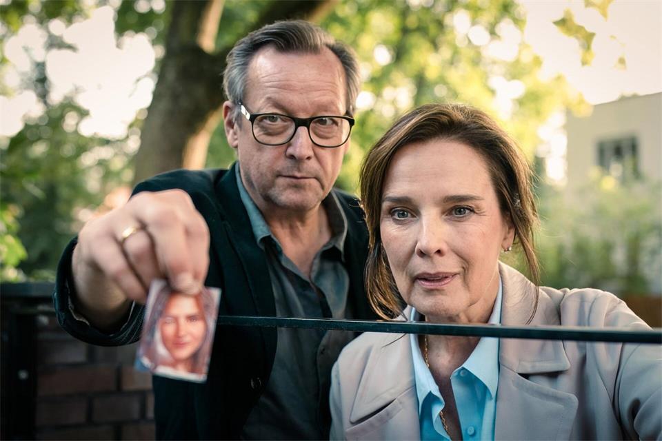 Katharina (Désirée Nosbusch) und Hektor (Matthias Brandt).Boris Laewen/ARD/NDR/dpa