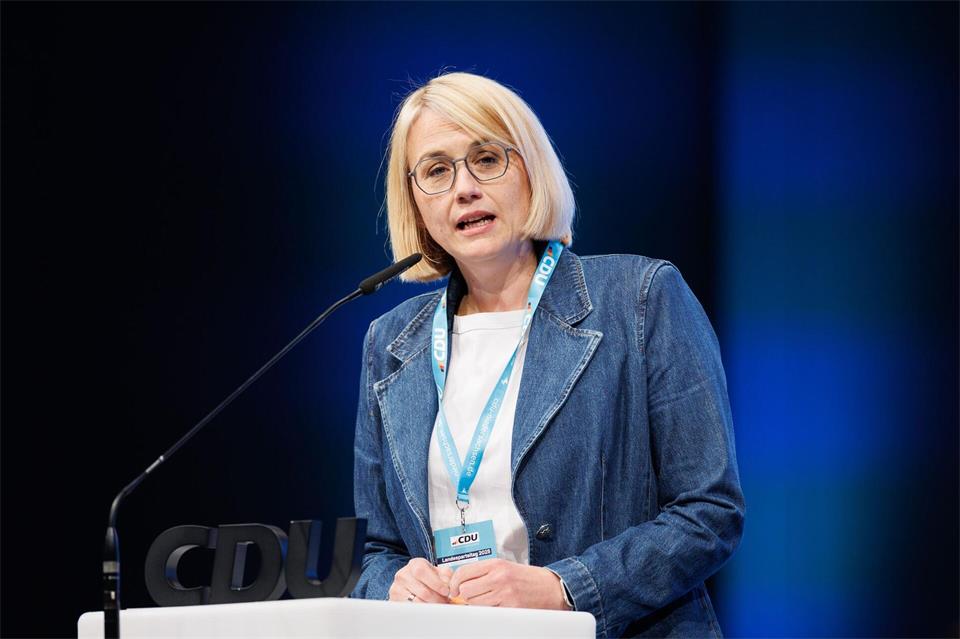 Katharina Pötter gent in eine zweite Amtszeit. (Archivbild)Friso Gentsch/dpa