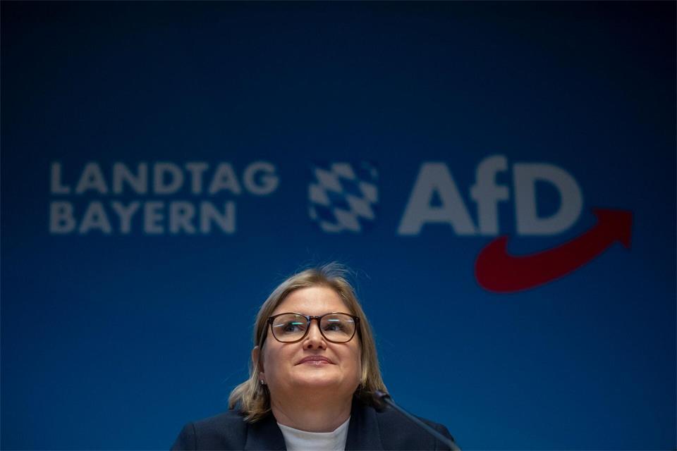 Katrin Ebner-Steiner ist die Vorsitzende der AfD-Fraktion im Bayerischen Landtag. (Archivbild)Peter Kneffel/dpa