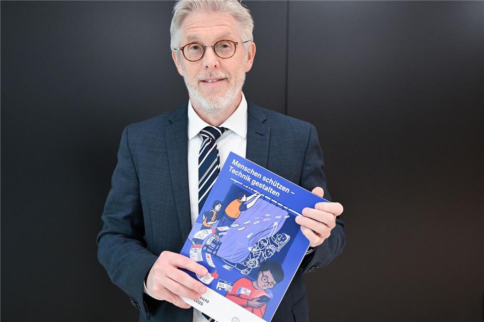 Keber glaubt, dass sich Menschen zunehmend von Unternehmen und Behörden überwacht fühlen.Bernd Weißbrod/dpa