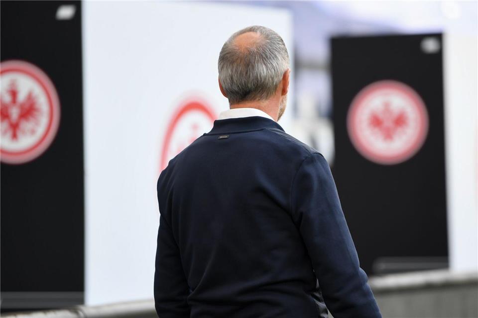 Kehrte der Eintracht 2021 freiwillig den Rücken: Adi Hütter. (Archivbild) Arne Dedert/dpa