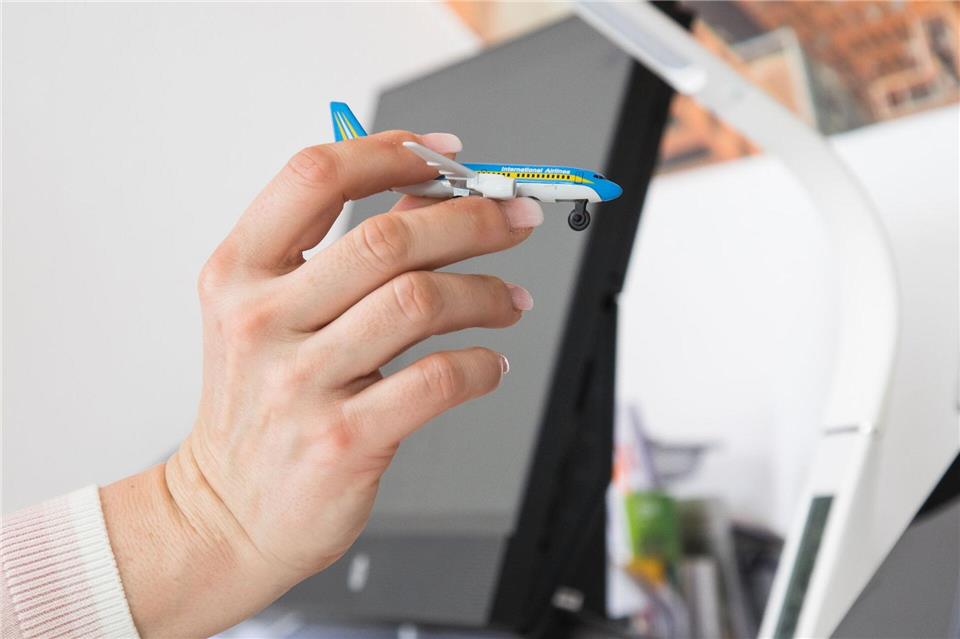 Kein Plan, kein Sucherfolg? - Statt gedankenverloren zu Spielzeug zu greifen, kann man bei der Reise- oder Urlaubsplanung versuchen, per Chatbot ans Ziel zu kommen.Christin Klose/dpa-tmn