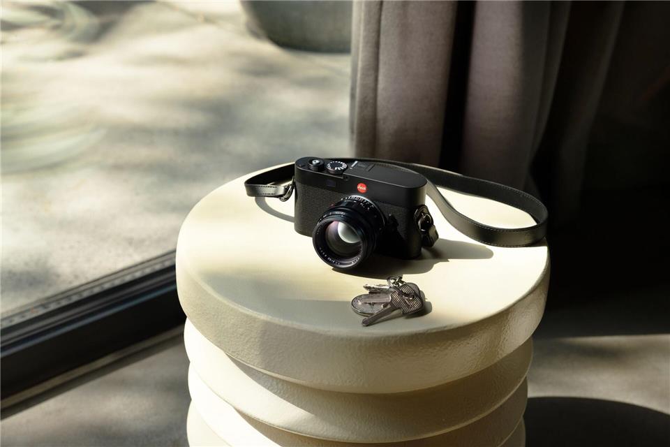 Kein Sucher zum Durchgucken mehr: Die Leica M EV1 ist das erste Modell der M-Serie mit integriertem elektronischem Sucher.Leica/dpa-tmn