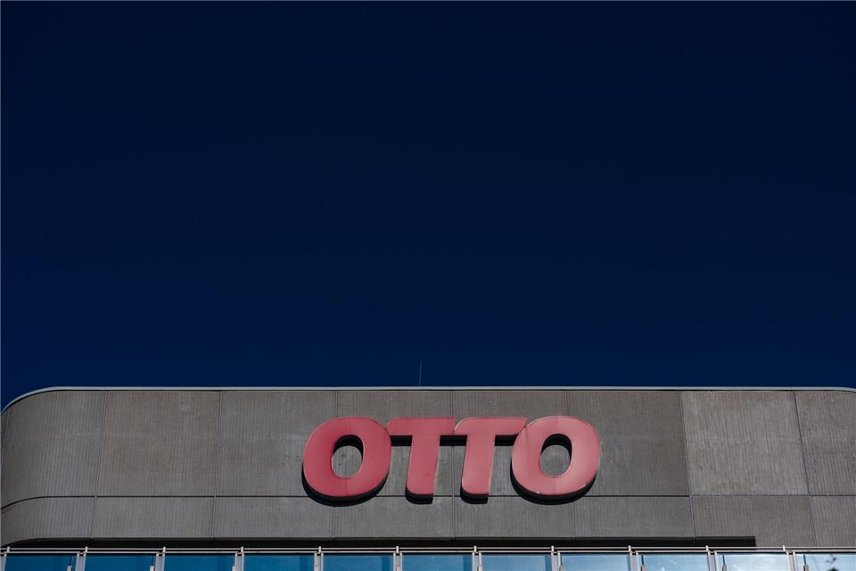 Größte Modehändler: Otto Spitzenreiter, H&M überholt Zalando Kein anderes Unternehmen macht in Deutschland so viel Umsatz mit Mode wie die Otto-Gruppe.Daniel Reinhardt/dpa