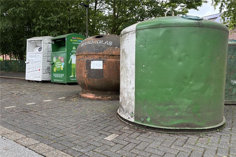 Kein besonders ansprechendes Bild geben die Container ab, die auf der Silvesterstraße in Höhe der Grundschule stehen.