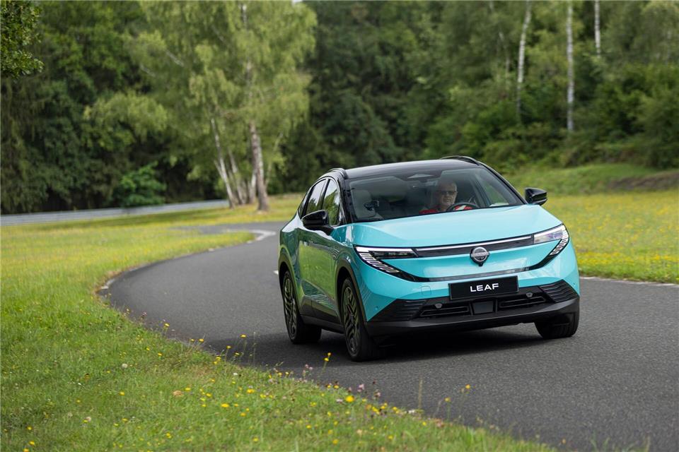 Kein ungeschriebenes Blatt: Der neue Nissan Leaf fährt nun schon in dritter Generation um die Gunst der Kunden.Guillem Hernandez/Nissan/dpa-tmn