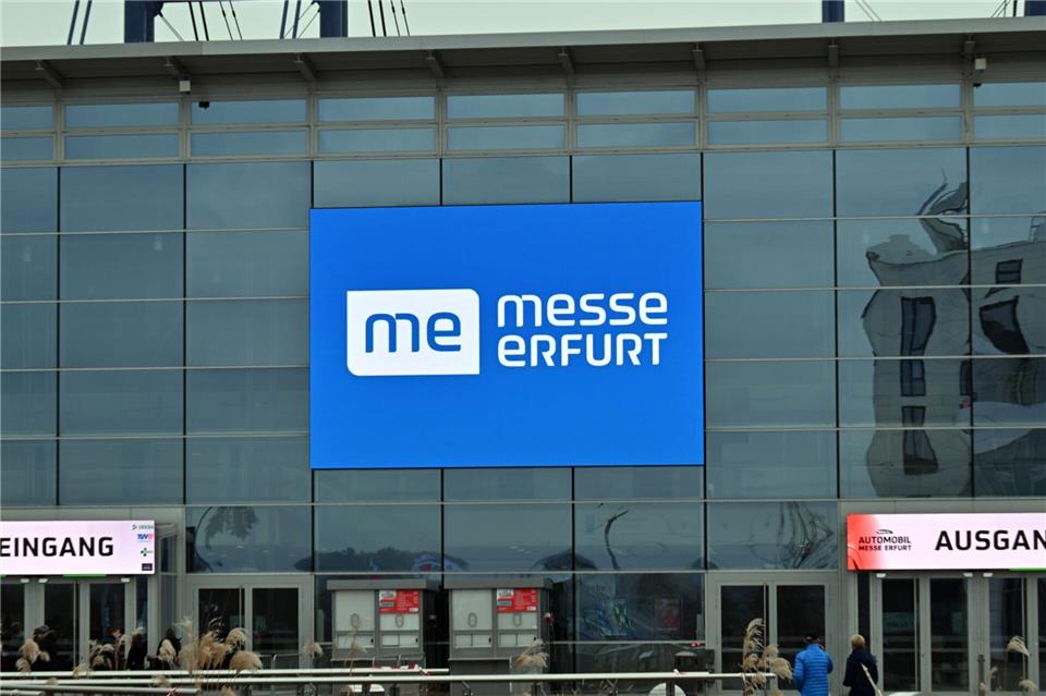 Keine Demonstrationen auf Zugangsstraßen zur Messe erlaubt. (Archivbild)Martin Schutt/dpa