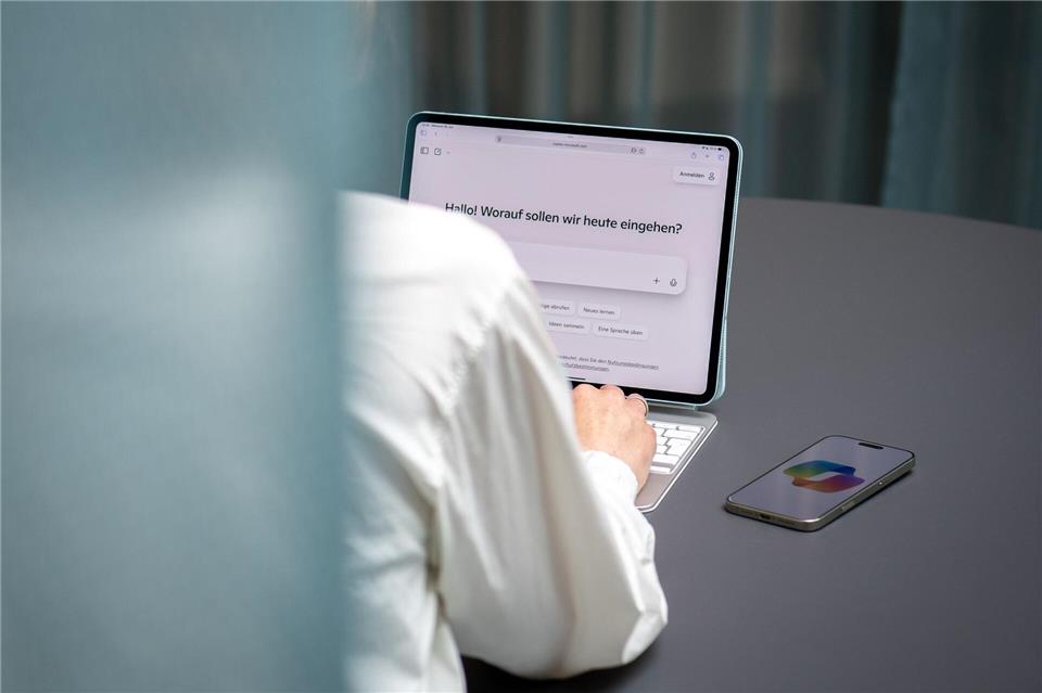 Keine Lust, das alles durchzulesen: Viele Berufstätige nutzen KI-Unterstützung auch aus Denkfaulheit. Nico Tapia/dpa-tmn