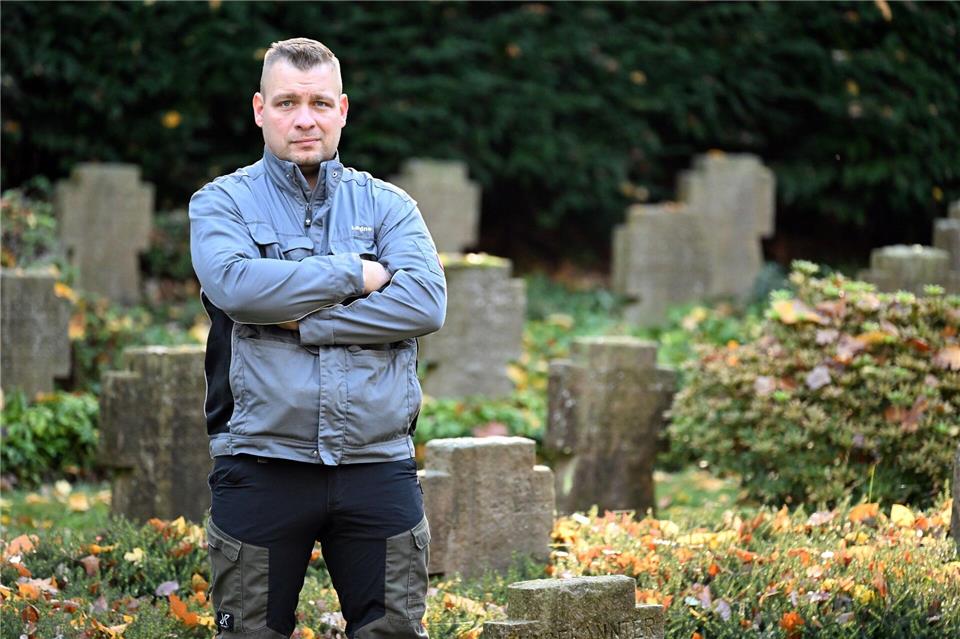 „Keiner hat es verdient, unbekannt irgendwo draußen zu liegen“, sagt Umbetter Patrick Leidig.Federico Gambarini/dpa