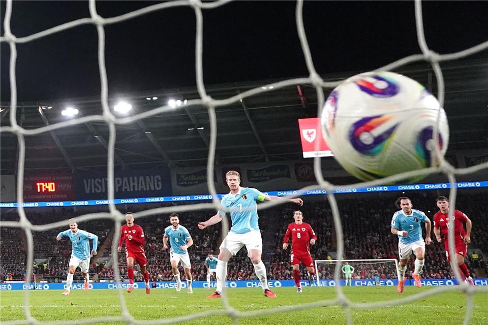 Kevin De Bruyne verwandelte zwei Elfmeter für BelgienDavid Davies/PA Wire/dpa