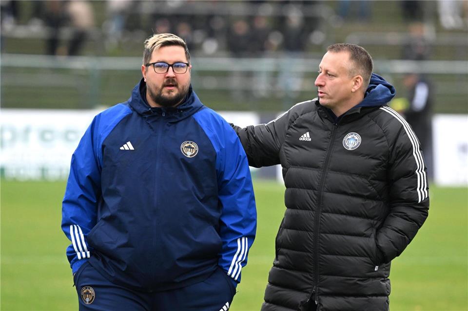 Kevin Pannewitz (l.) ist Co-Trainer bei Delay.Soeren Stache/dpa