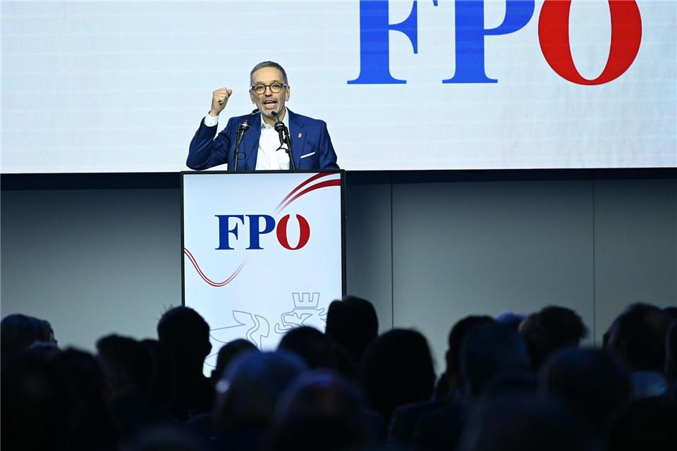 Kickl tritt unter anderem für einen „Asylstopp“ ein.Helmut Fohringer/APA/dpa