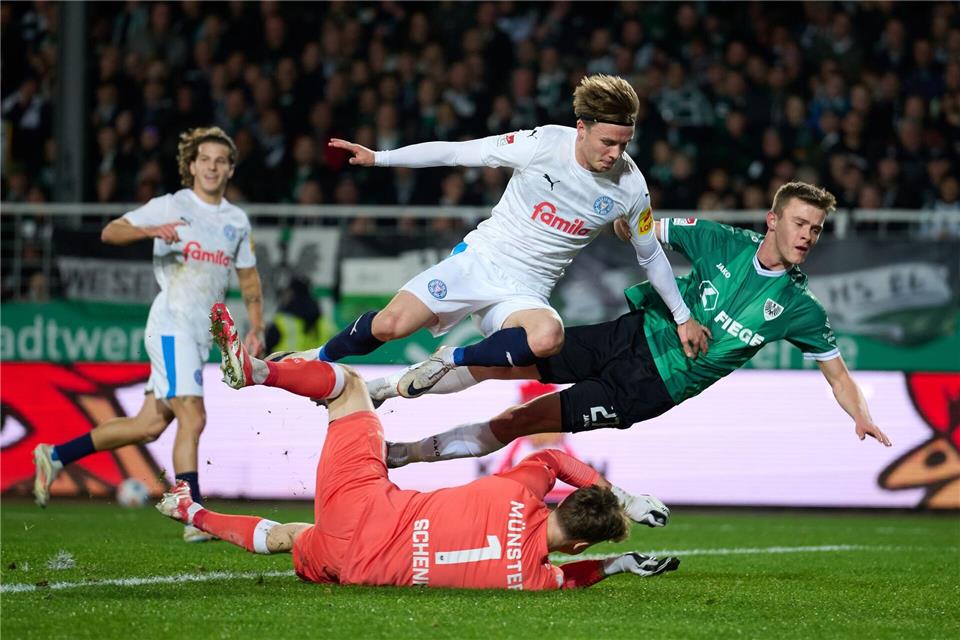Kiel traf früh zum 1:0.Bernd Thissen/dpa
