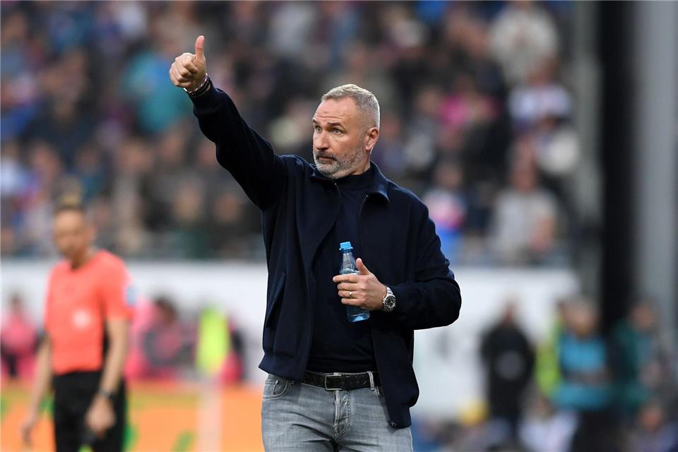 Kiels Trainer Tim Walter. (Archivbild)Daniel Bockwoldt/dpa