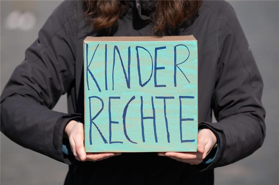 Kinderrechte gehörten in den Alltag, betont der Kinderschutzbund Mainz. Sebastian Kahnert/dpa
