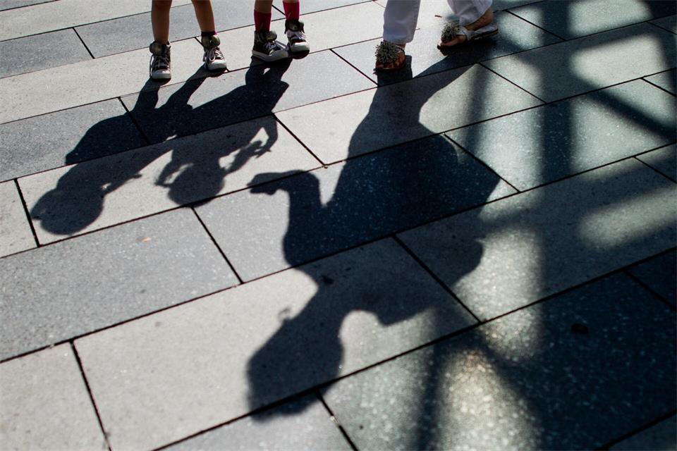 Kindeswohl steht im Mittelpunkt: Großeltern können trotz Spannungen mit den Eltern ein Umgangsrecht haben, wenn die Kinder den Kontakt ausdrücklich wünschen.picture alliance / dpa