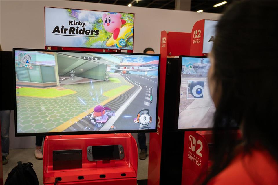 „Kirby Air Riders“ auf der Switch 2. Inspiriert ist das Rennspiel vom Gamecube-Klassiker „Kirby Air Ride“.Nico Tapia/dpa-tmn