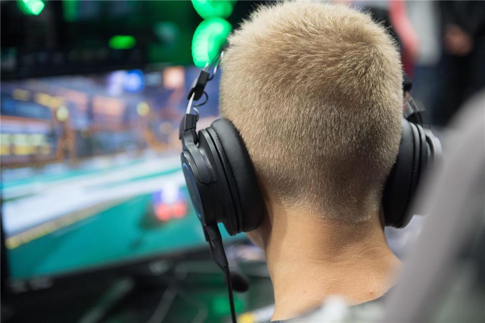Klangqualität, Handhabung, Tragekomfort und Verarbeitung: Die belgische Verbraucherorganisation „Test-Achats“ hat 10 Gaming-Headsets getestet.picture alliance / dpa Themendienst