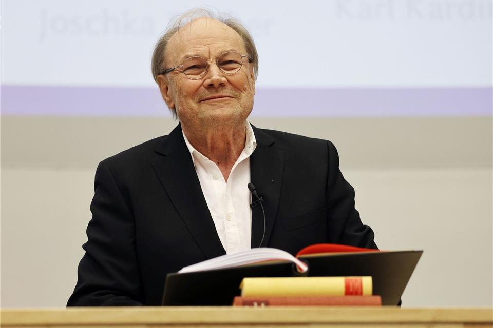 Klaus Maria Brandauer, Schauspieler, beginnt seine Vorlesung an der Heinrich-Heine-Universität.