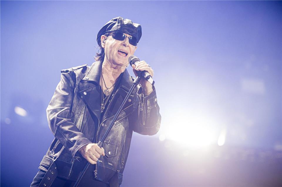 Klaus Meine von den Scorpions kommt als „Special Guest“ zu „Sing meinen Song“. (Archivbild)Moritz Frankenberg/dpa