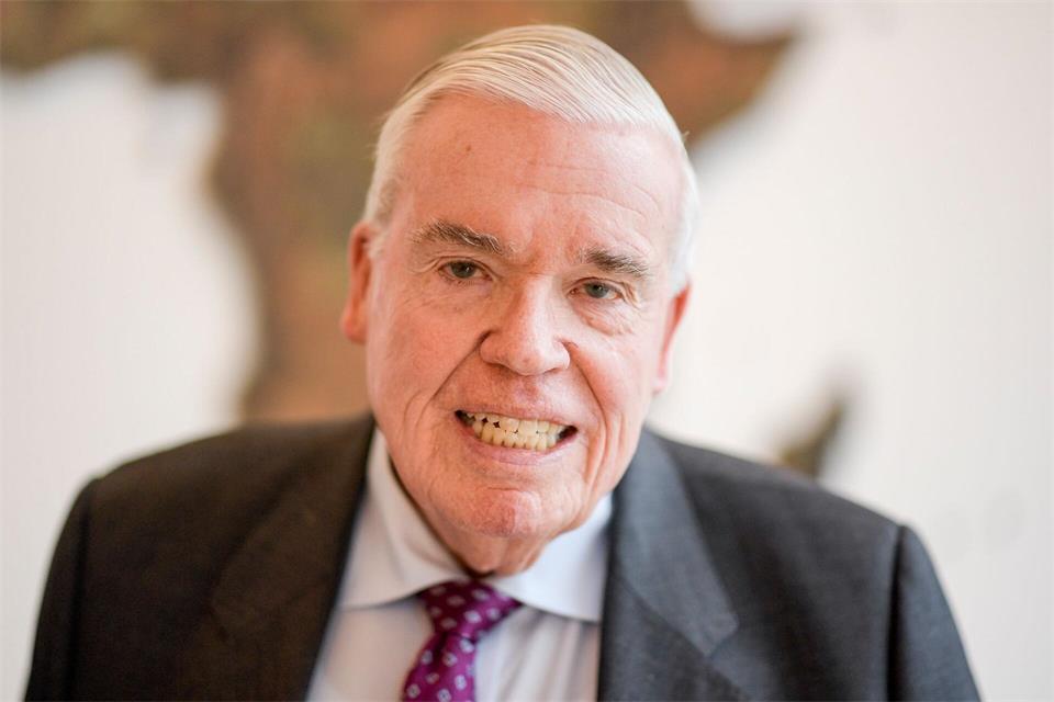 Klaus-Michael Kühne wurde 89 Jahre alt. (Archiv)Axel Heimken/dpa