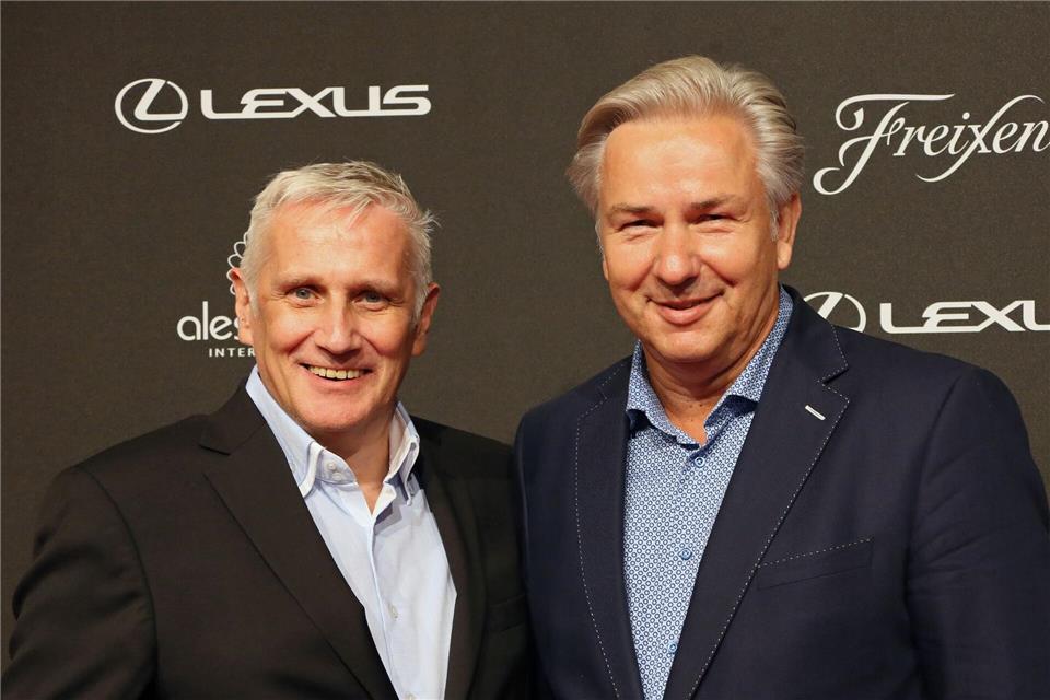 Klaus Wowereit und sein langjähriger Partner Jörn Kubicki im Jahr 2015. Kubicki starb 2020. (Archivbild)picture alliance / dpa