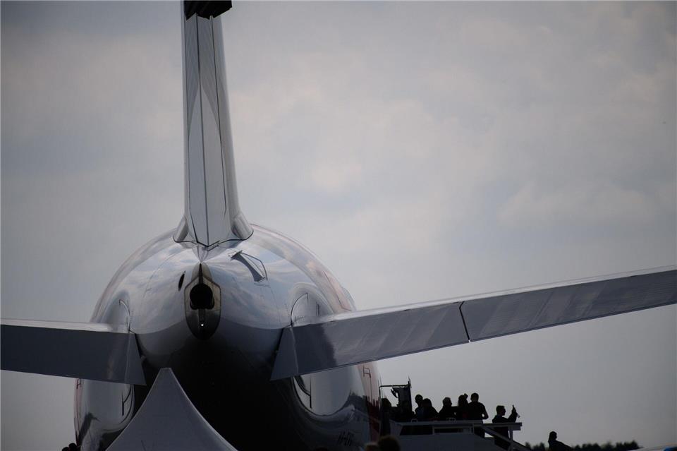 „Klausi“ reist mit? Gerade auf Reisen kann Klaustrophobie zur Herausforderung werden - aber es gibt auch kurzfristig wirksame Gegenstrategien. Klaus-Dietmar Gabbert/dpa-tmn