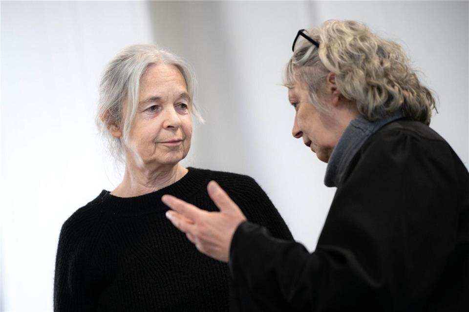 Klette und ihre Anwältin wirkten vertraut miteinander. (Archivbild)Sina Schuldt/dpa