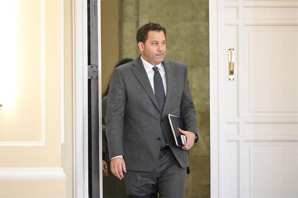 Klingbeil hate schlechte Nachrichten in Sachen Finanzierbarkeit einer Stromsteuersenkung für alle.Britta Pedersen/dpa