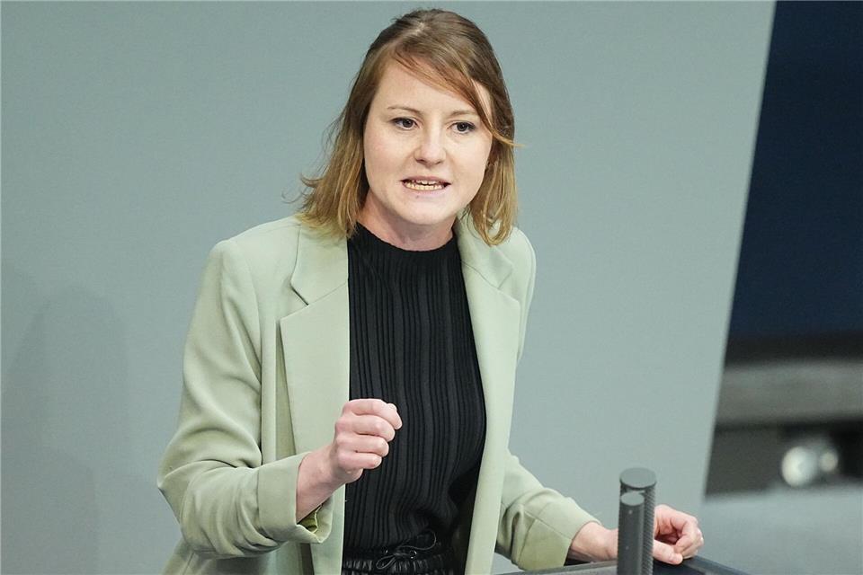 Klose rügt Söder für Aussagen zu Mehrarbeit. (Archivbild)Michael Kappeler/dpa