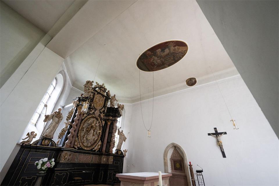 Kloster Engelthal mit seiner historischen Kirche wurde bereits im 13. Jahrhundert von Zisterzienserinnen gegründet.Florian Wiegand/dpa
