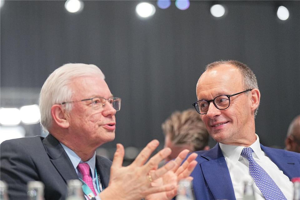 Koch verteidigt Merz und mahnt die Koalition. (Archivbild)Michael Kappeler/dpa